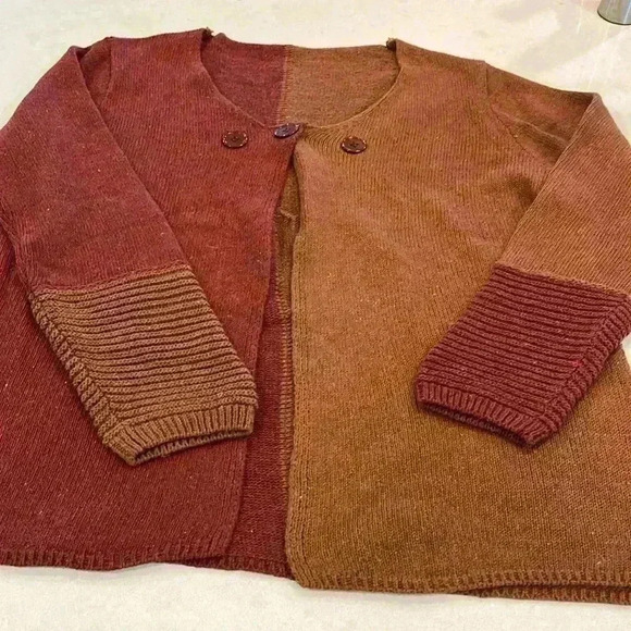 Here Imprint Sweaters - Here Imprint Womens Sweater Red Gold XL Color Block Round Neck Button Open Front